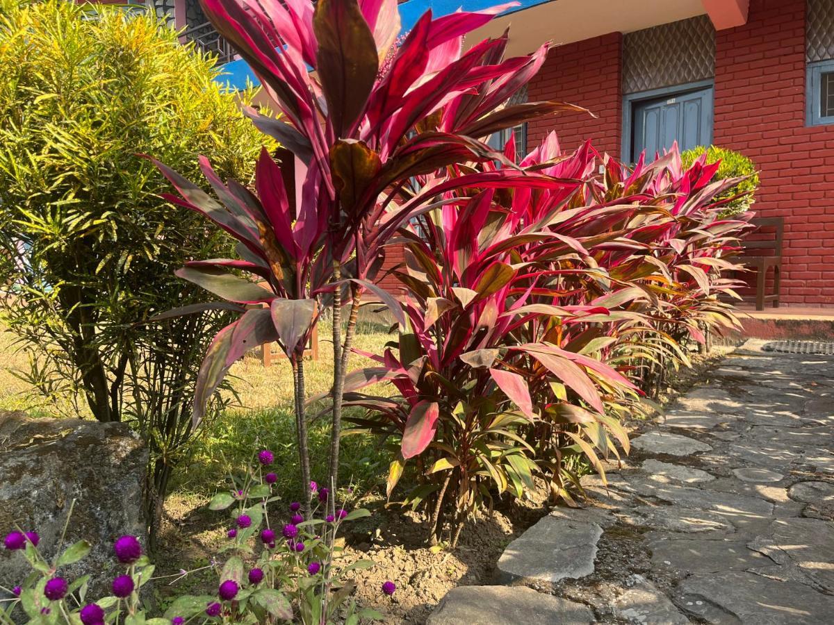 Paradise Mount Resort Pokhara Extérieur photo