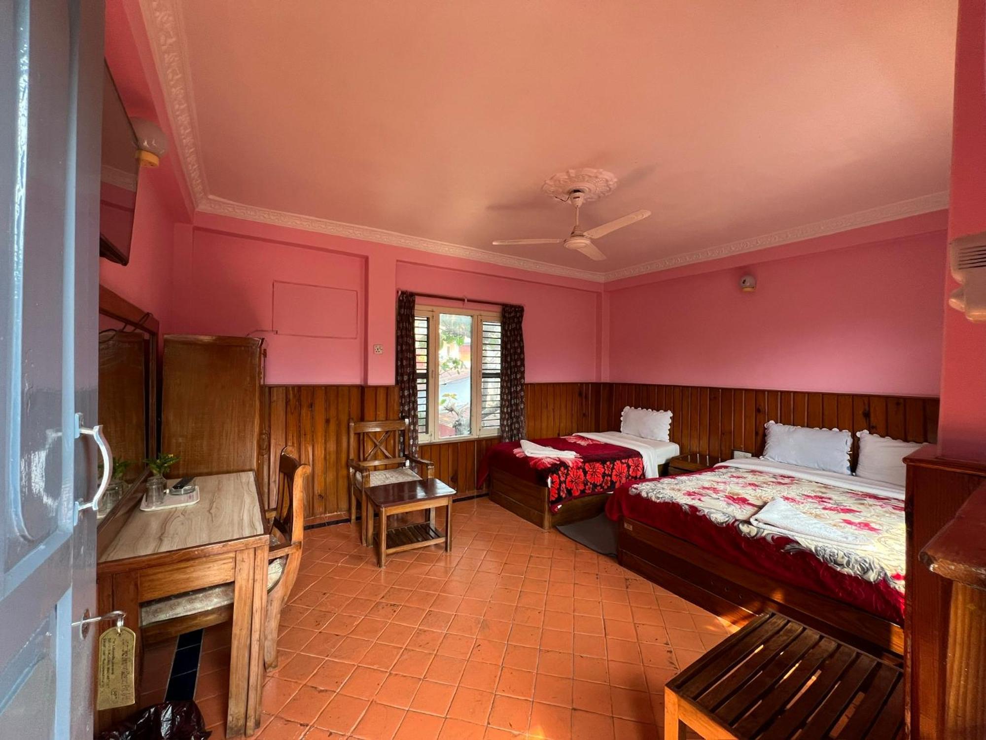 Paradise Mount Resort Pokhara Extérieur photo